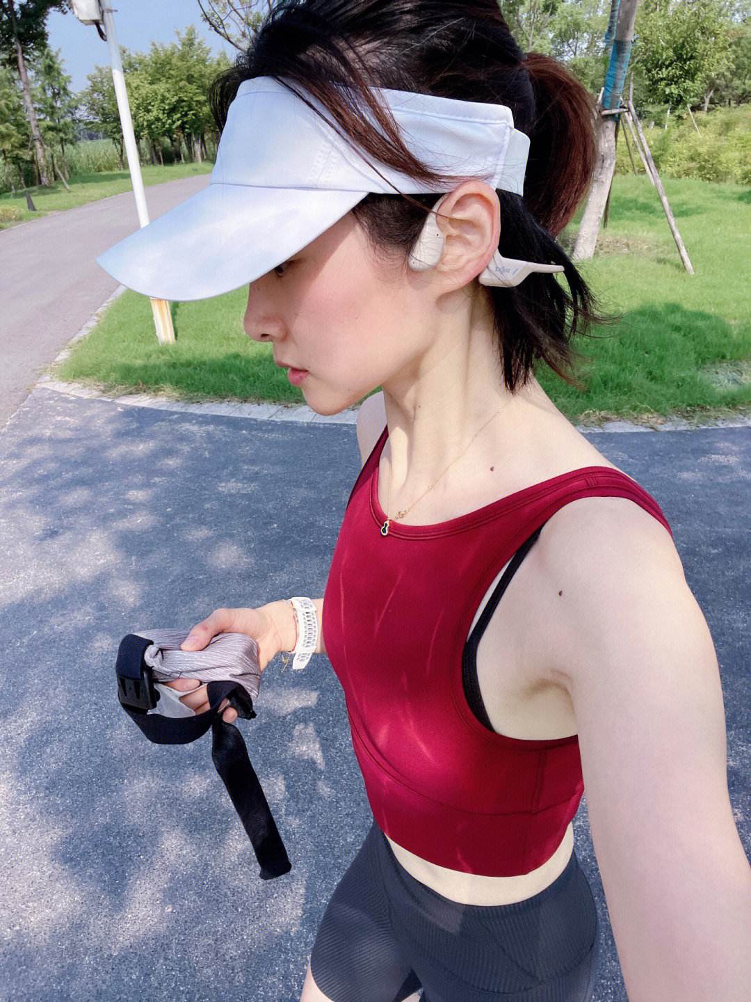 来大姨妈能跑步吗-(来大姨妈能跑步吗跑多久)